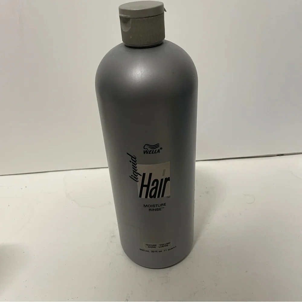 Wella Liquid Hair Moisture Rinse Volume 32 OZ HTF
